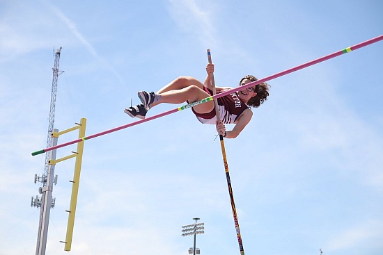 Girl's Pole Vault - 6A