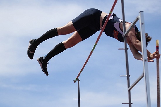 Boys Pole Vault